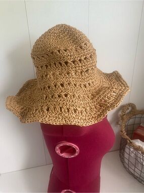 Straw Crochet Sun Hat - Tan